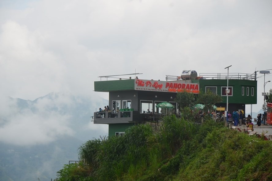 Công[-]trình[-]Mã[-]Pì[-]Lèng[-]Panorama:[-]Sẽ[-]cho[-]tồn[-]tại,[-]không[-]phá[-]dỡ[-]toàn[-]bộ
